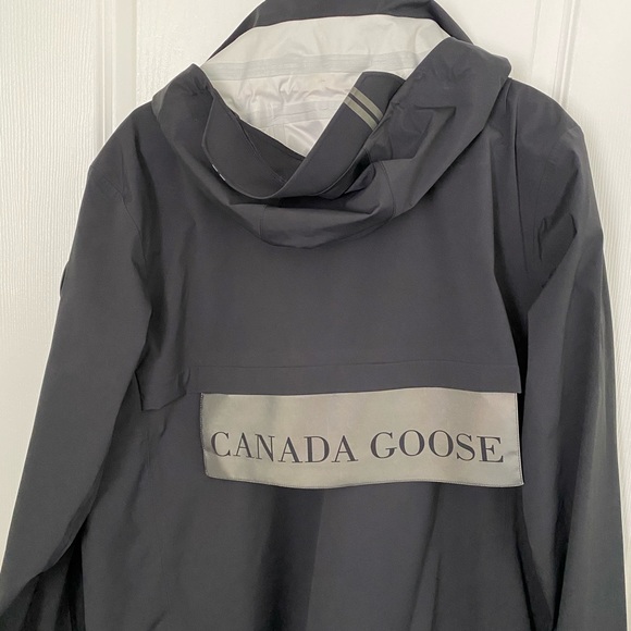 Canada Goose Meaford Rain Jacket Black Label - Picture 3 of 3